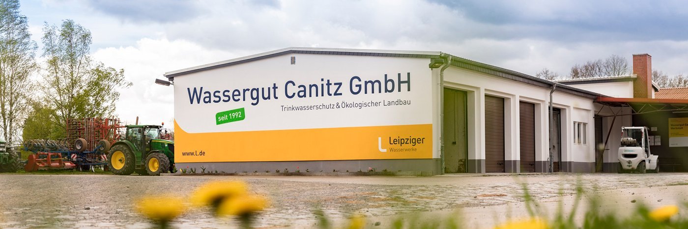 Betriebsgebäude des Wassergut Canitz GmbH.