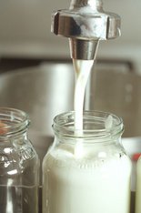 Joghurtabfüllung, Klick führt zu Großansicht im neuen Fenster